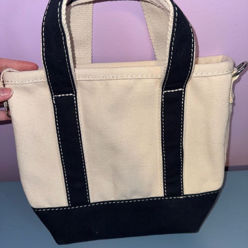 Lands' End Cream and Black Canvas Bag - Picture 2 of 4